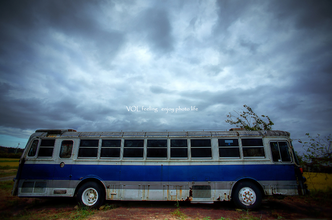 bus1024_01.jpg
